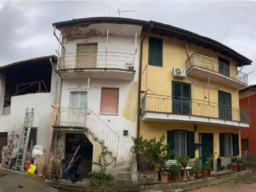 Immagine 1 di Appartamento in vendita  in Via Guglielmo Marconi 16 16 a Lonate Ceppino