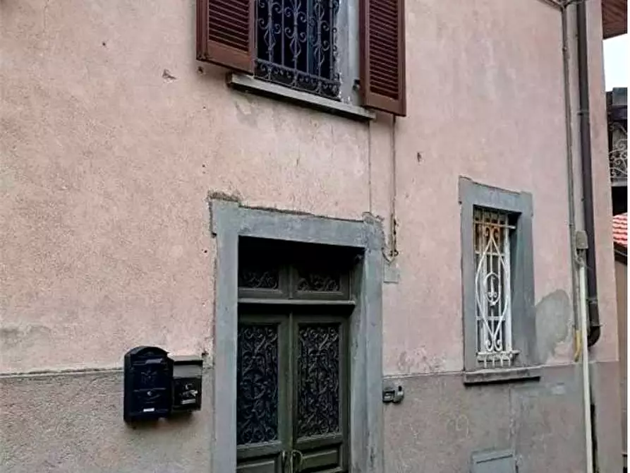 Immagine 1 di Appartamento in vendita  in Via Roma  15 a Cuasso Al Monte