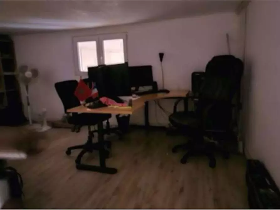 Immagine 10 di Garage in vendita  in via Nizzolina  25 a Castellanza