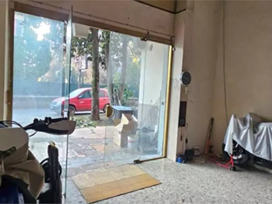 Immagine 12 di Garage in vendita  in via Nizzolina  25 a Castellanza