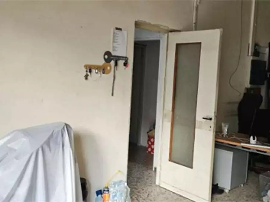 Immagine 22 di Garage in vendita  in via Nizzolina  25 a Castellanza