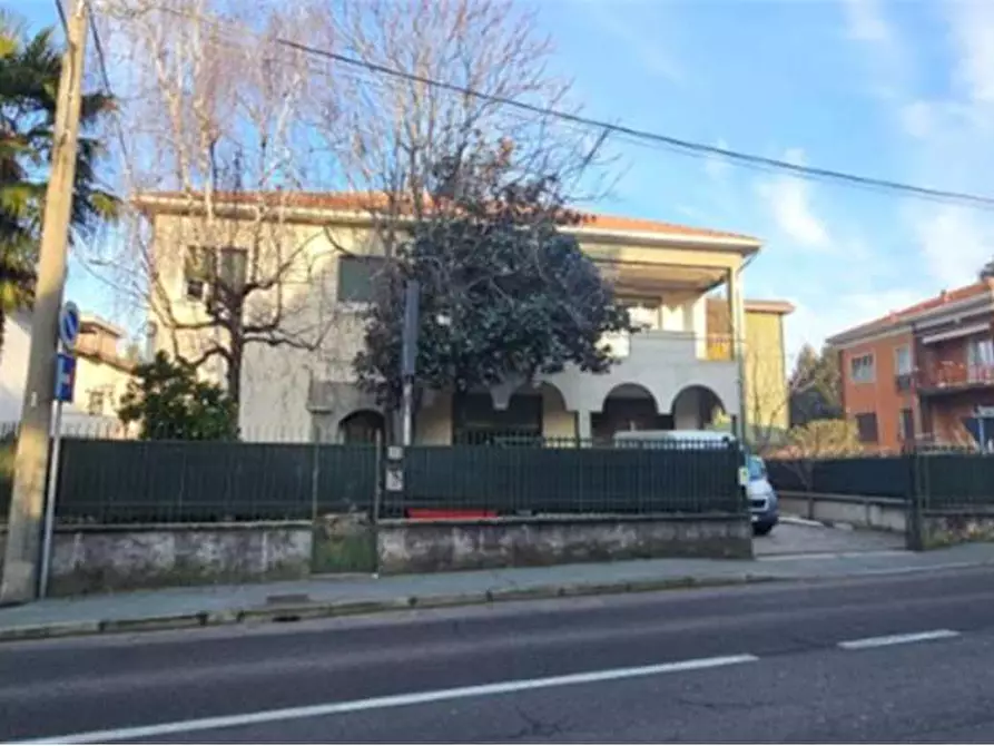 Immagine 4 di Garage in vendita  in via Nizzolina  25 a Castellanza