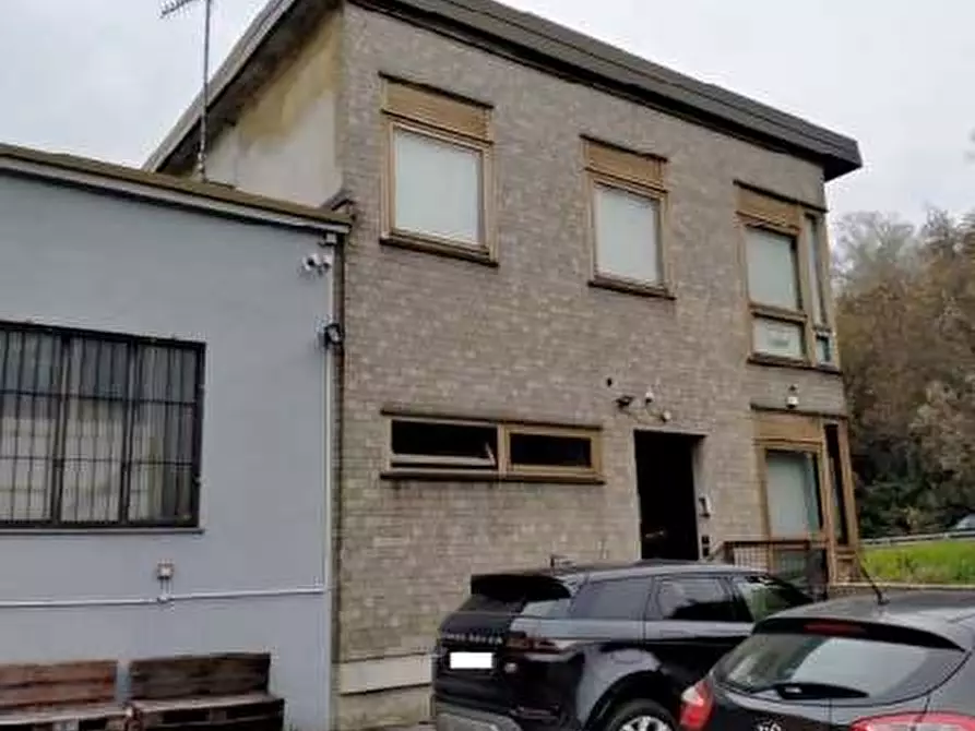 Immagine 7 di Ufficio in vendita  in Via Peschiera 20 20 a Varese