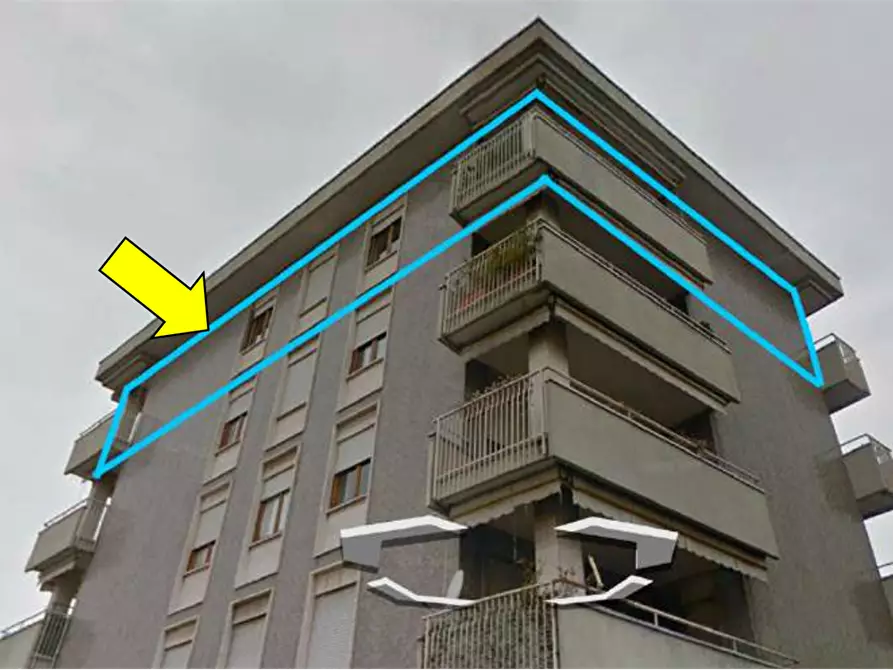 Immagine 24 di Appartamento in vendita  in Via Adua 11 a Busto Arsizio