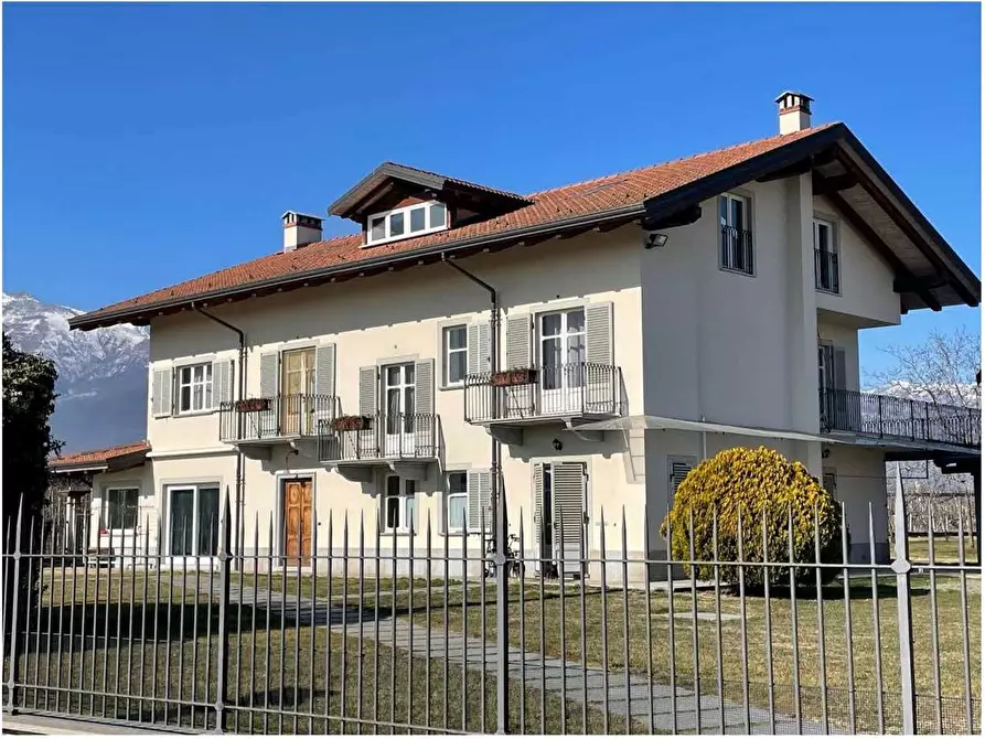 Immagine 1 di Appartamento in vendita  in VIA CARDE' 3 a Barge