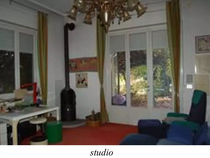 Immagine 28 di Villa in vendita  in Via Mazzini 2 a Albizzate