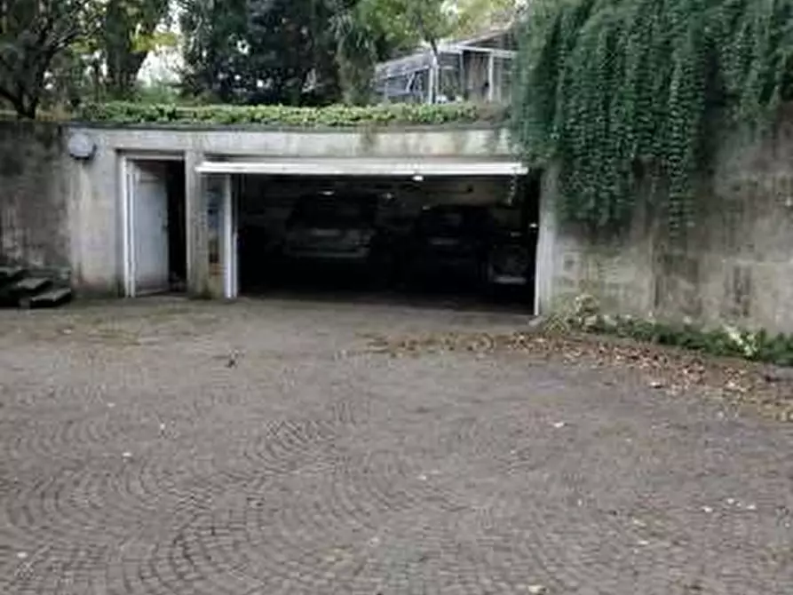 Immagine 10 di Villa in vendita  in Via Mazzini 3 a Albizzate