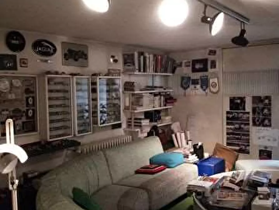 Immagine 17 di Villa in vendita  in Via Mazzini 3 a Albizzate