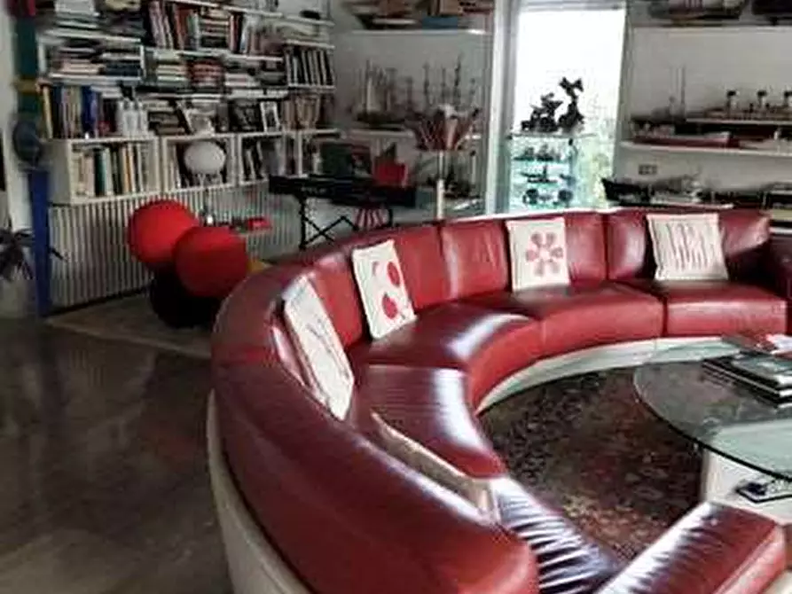 Immagine 18 di Villa in vendita  in Via Mazzini 3 a Albizzate