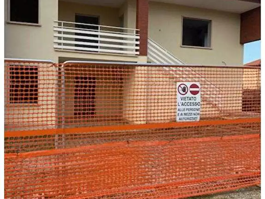 Immagine 4 di Villa in vendita  in Via Stazione 32 a Vergiate