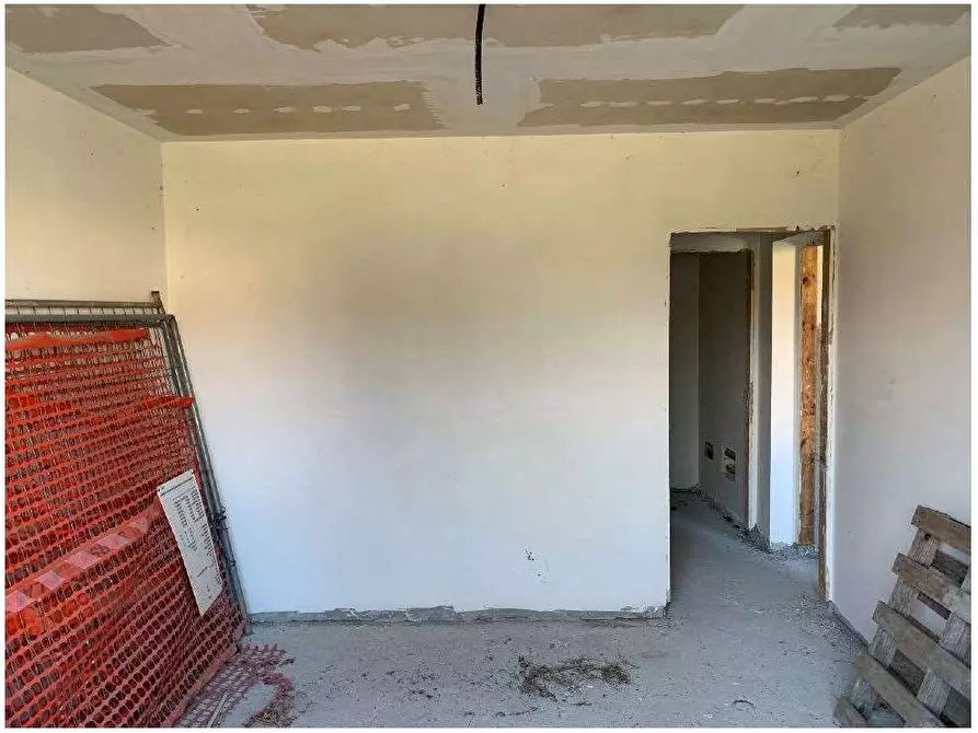 Immagine 5 di Villa in vendita  in Via Stazione 32 a Vergiate