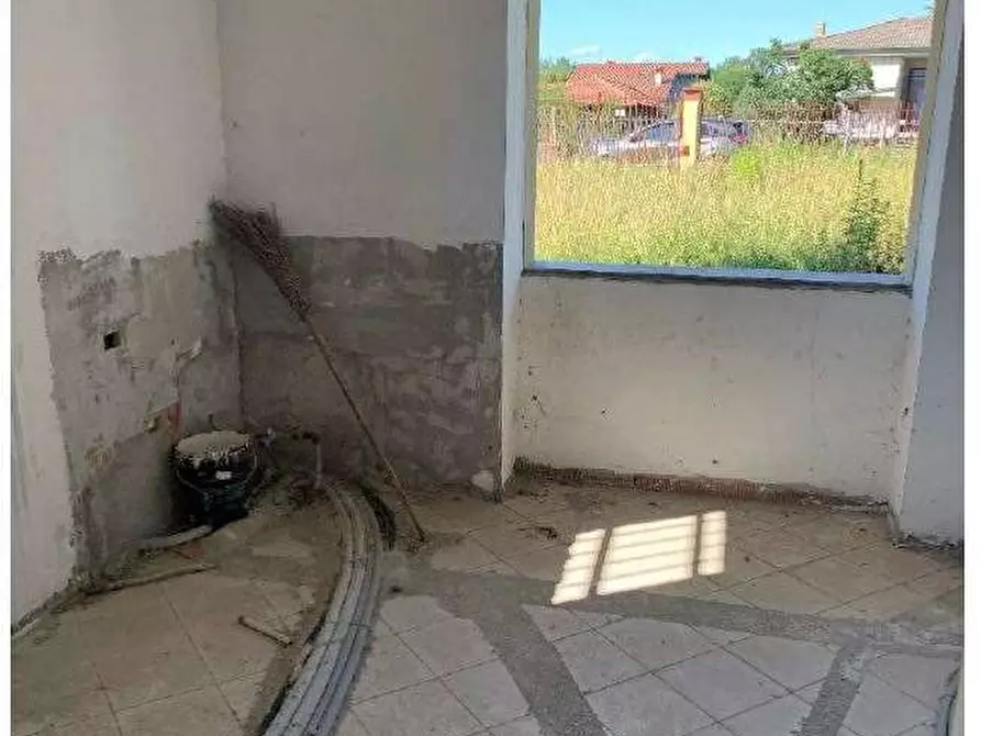 Immagine 10 di Villa in vendita  in Via Stazione 32 a Vergiate