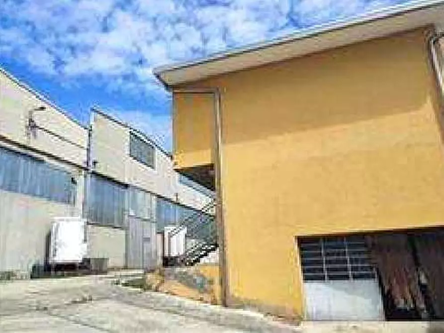 Immagine 2 di Capannone industriale in vendita  in Via Moncucco, 55, 21015 Lonate Pozzolo VA, Italia 55 a Lonate Pozzolo