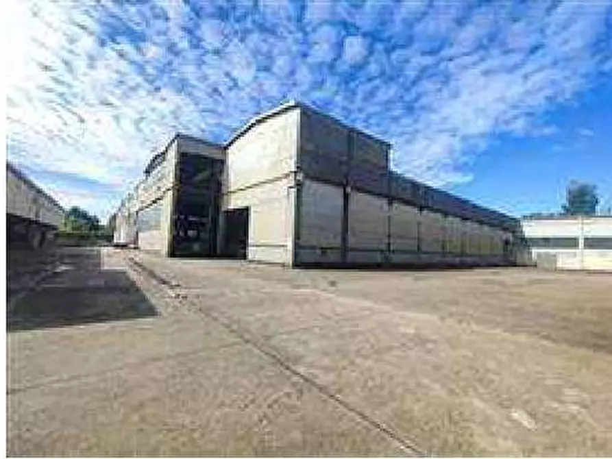 Immagine 5 di Capannone industriale in vendita  in Via Moncucco, 55, 21015 Lonate Pozzolo VA, Italia 55 a Lonate Pozzolo