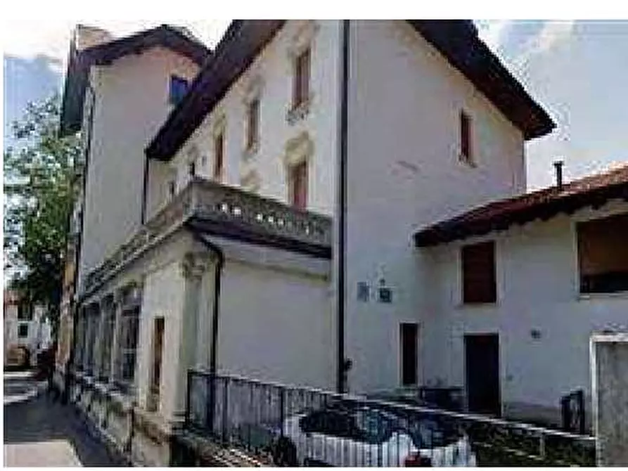 Immagine 1 di Ufficio in vendita  in Via Roma, 27 a Viggiù