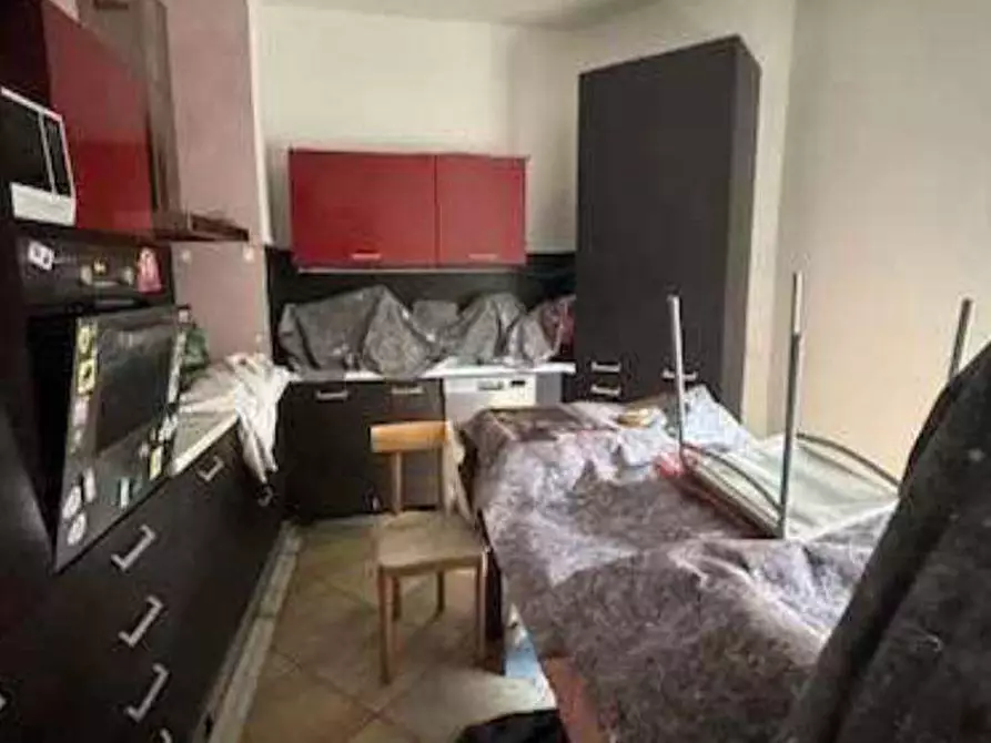 Immagine 11 di Appartamento in vendita  in Via Giosuè Carducci 10 a Tradate