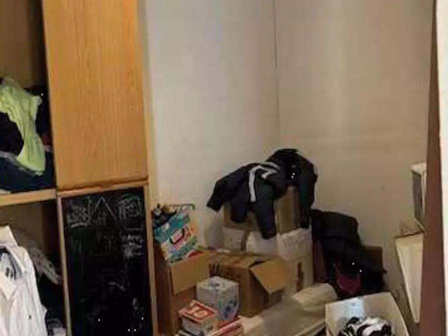 Immagine 13 di Appartamento in vendita  in Via Giosuè Carducci 10 a Tradate