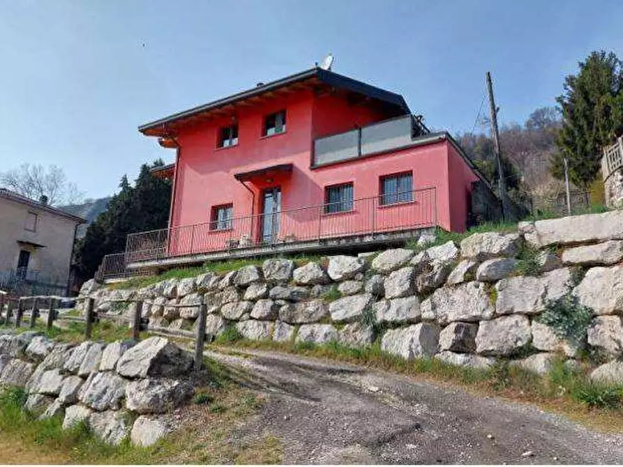 Immagine 4 di Negozio in vendita  in Via Venti Settembre snc a Caravate