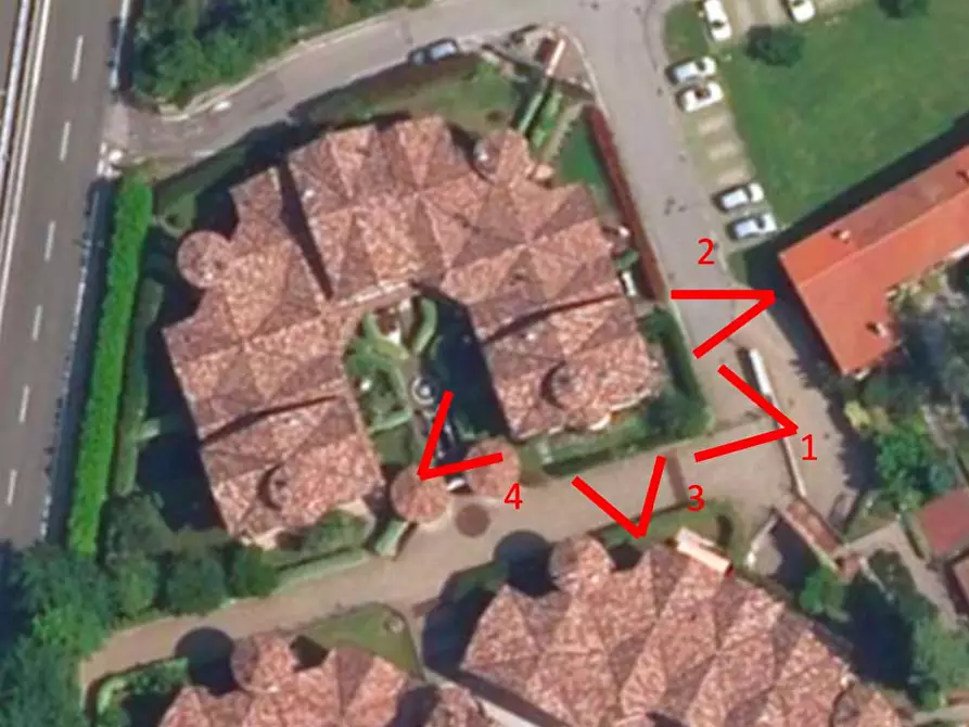 Immagine 4 di Villetta a schiera in vendita  in Via Giuseppe Mercalli  39 a Travedona-Monate