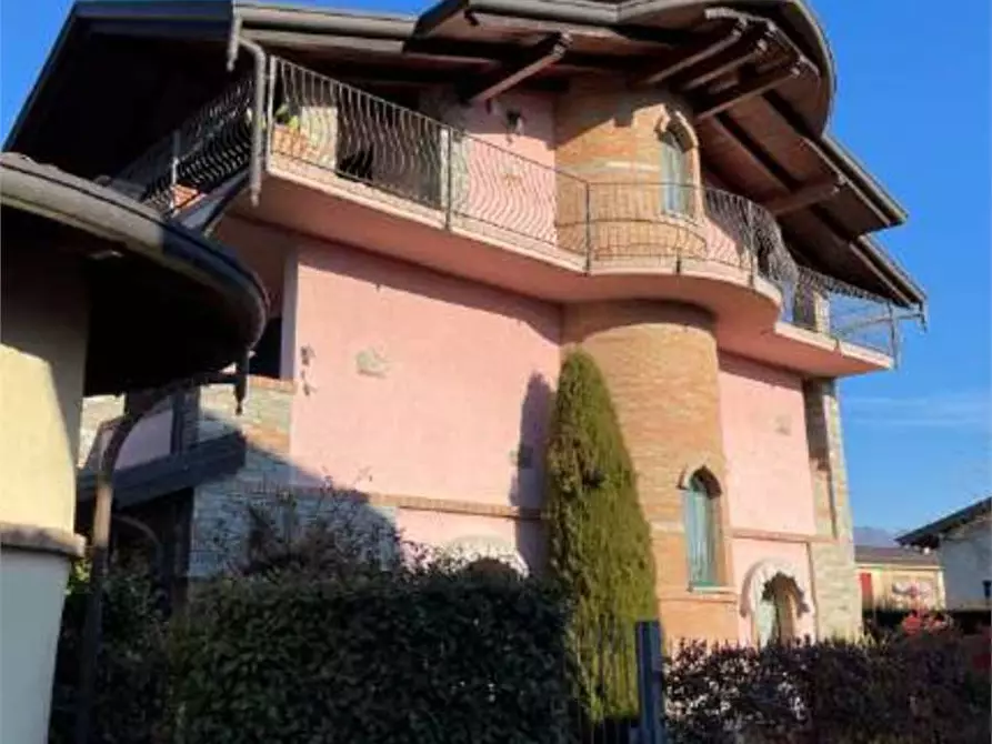 Immagine 5 di Villetta a schiera in vendita  in Via Giuseppe Mercalli  39 a Travedona-Monate