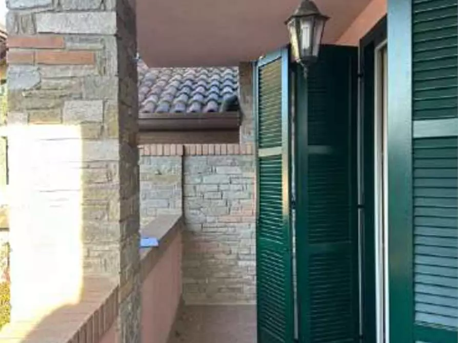 Immagine 18 di Villetta a schiera in vendita  in Via Giuseppe Mercalli  39 a Travedona-Monate