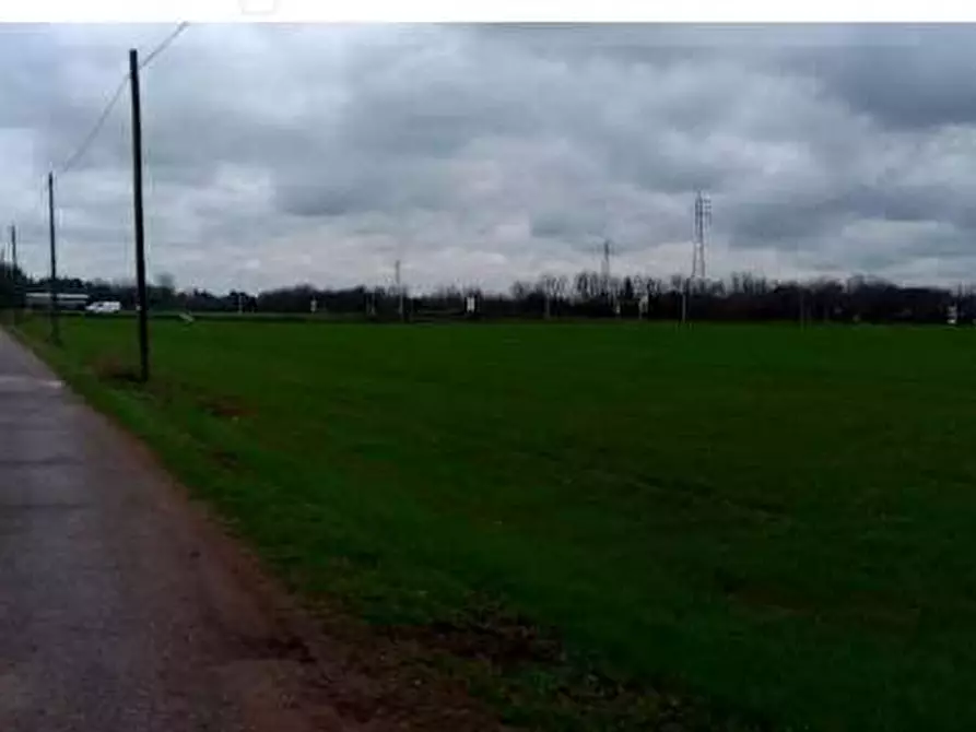Immagine 5 di Terreno agricolo in vendita  in Via per Dairago snc a Busto Arsizio