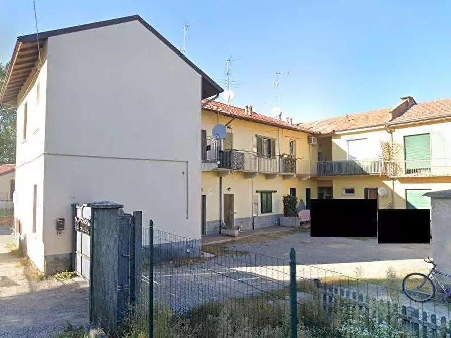 Immagine 3 di Appartamento in vendita  in Via GUGLIELMO MARCONI 6 a Rescaldina