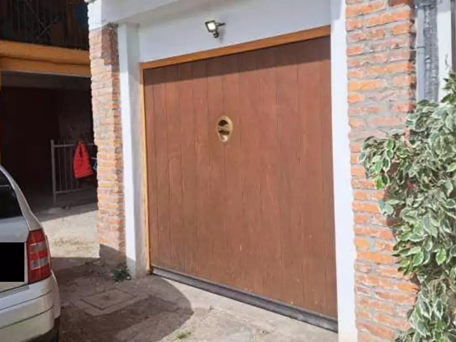 Immagine 18 di Appartamento in vendita  in Via Roma  2 a Brebbia