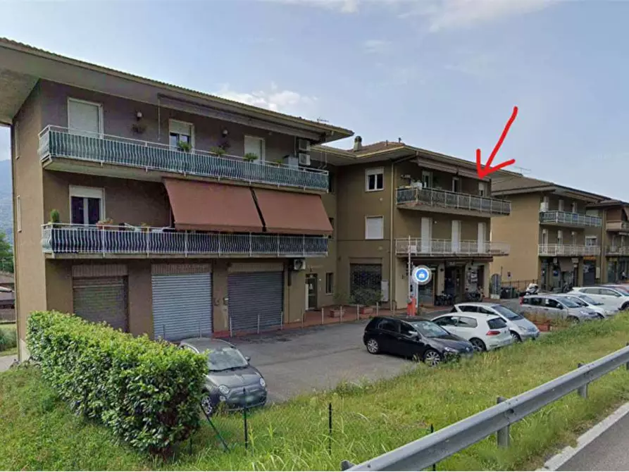 Immagine 1 di Appartamento in vendita  in Via VALCUVIA 20 a Casalzuigno