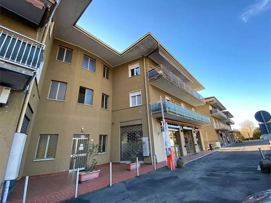 Immagine 2 di Appartamento in vendita  in Via VALCUVIA 20 a Casalzuigno