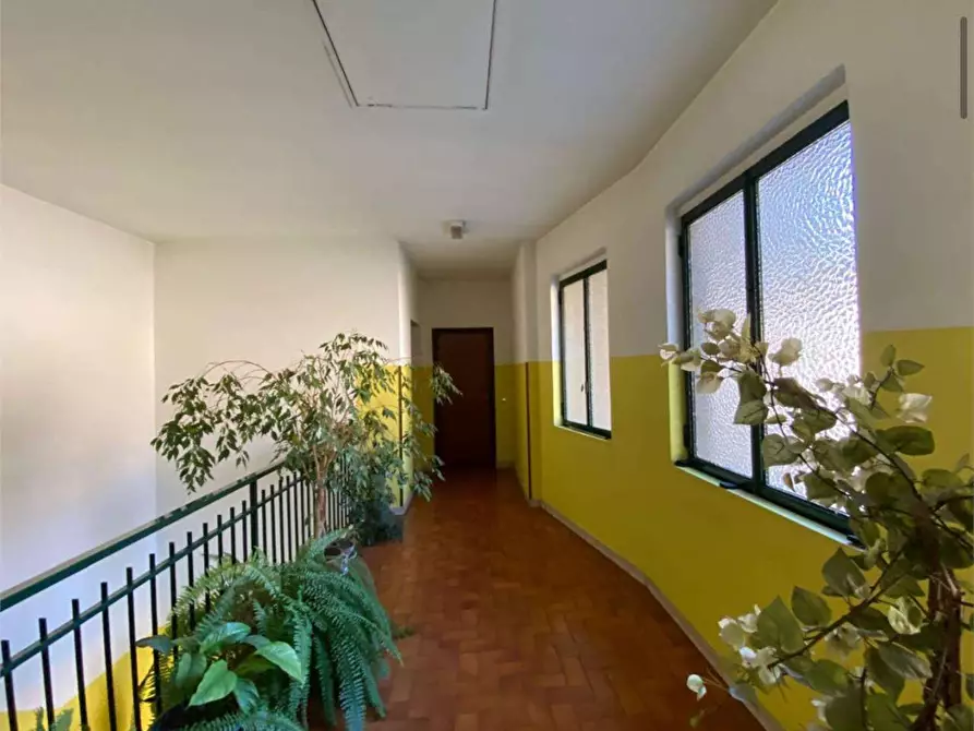 Immagine 9 di Appartamento in vendita  in Via VALCUVIA 20 a Casalzuigno