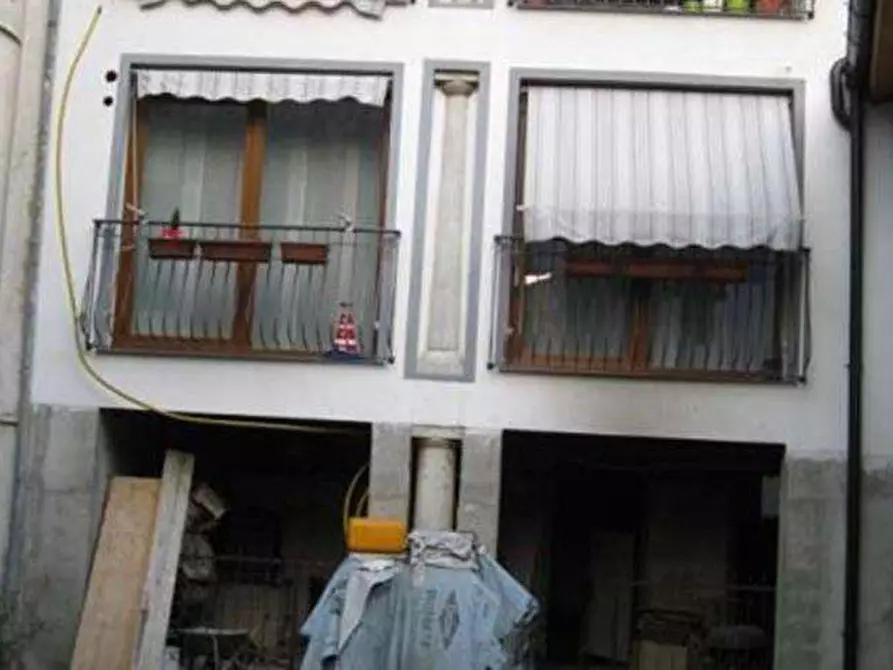 Immagine 5 di Appartamento in vendita  in via della Croce  21 a Viggiù