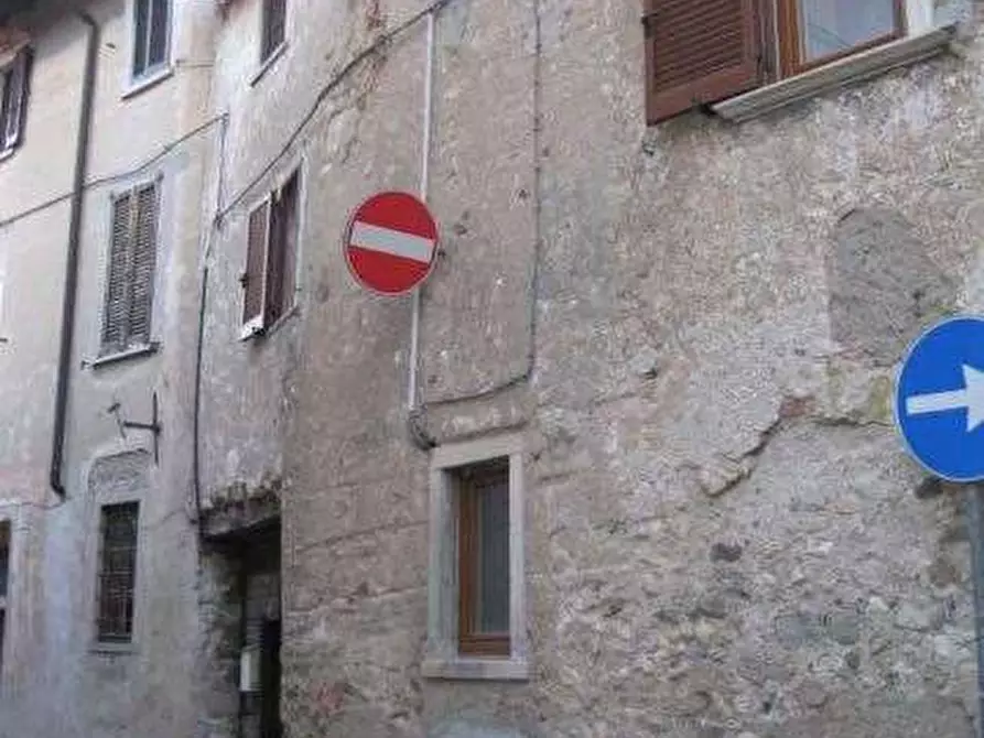 Immagine 14 di Appartamento in vendita  in via della Croce  21 a Viggiù