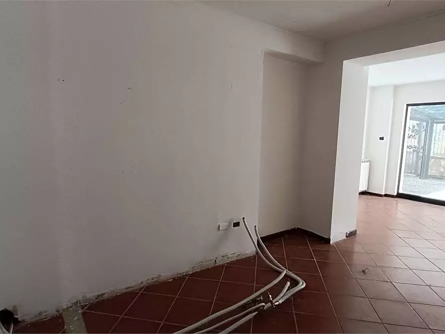 Immagine 7 di Negozio in affitto  in canonichetta 3 a Varese