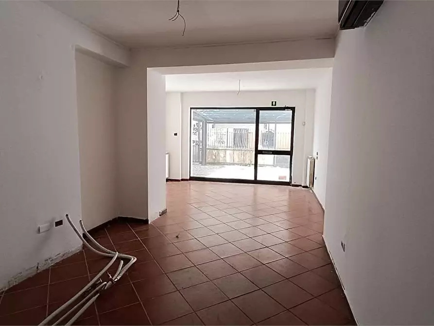 Immagine 6 di Negozio in affitto  in canonichetta 3 a Varese