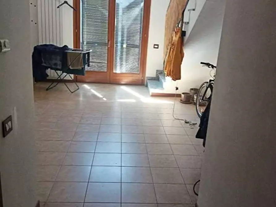 Immagine 5 di Appartamento in vendita  in Via De Amicis 2 a Varano Borghi