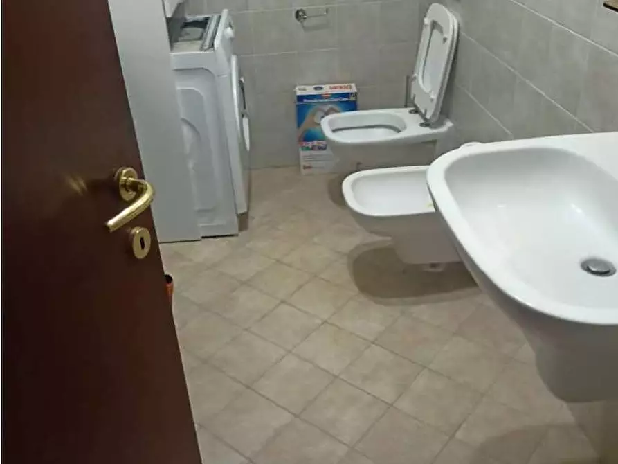 Immagine 7 di Appartamento in vendita  in Via De Amicis 2 a Varano Borghi