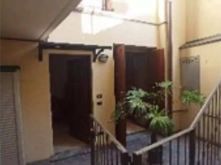 Immagine 4 di Appartamento in vendita  in Via S. Carlo 45 a Verano Brianza