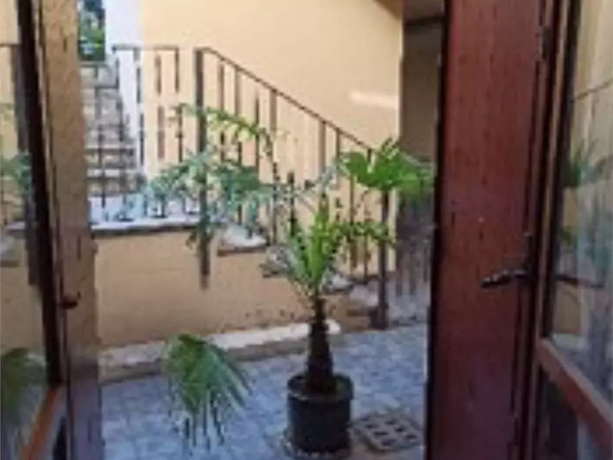 Immagine 8 di Appartamento in vendita  in Via S. Carlo 45 a Verano Brianza