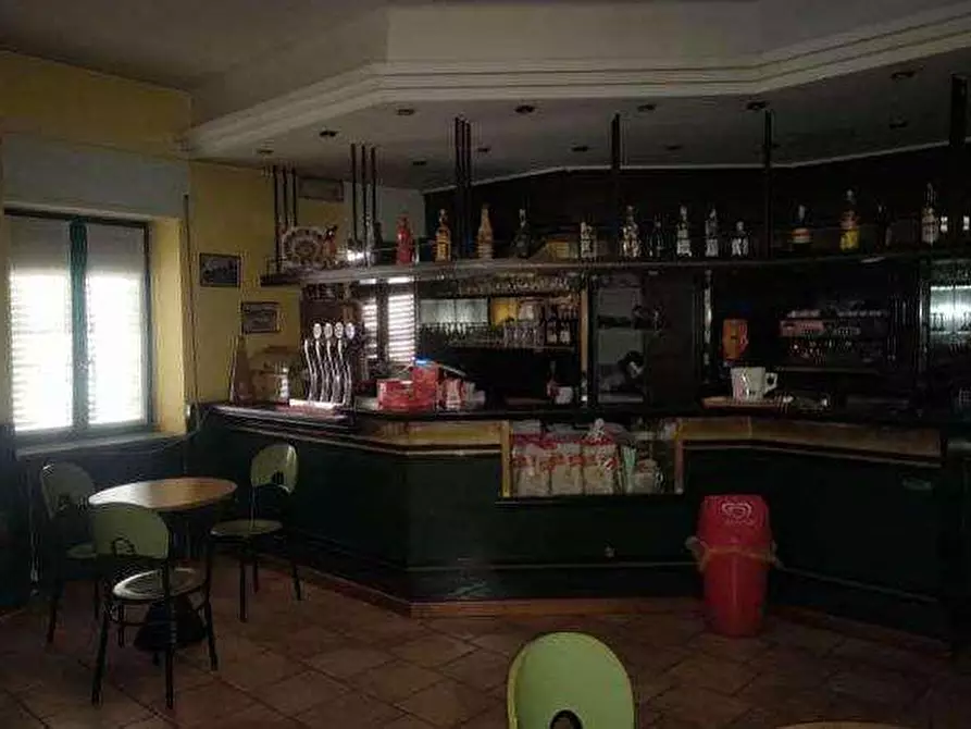 Immagine 2 di Negozio in vendita  in Via ROMA 29 a Golasecca