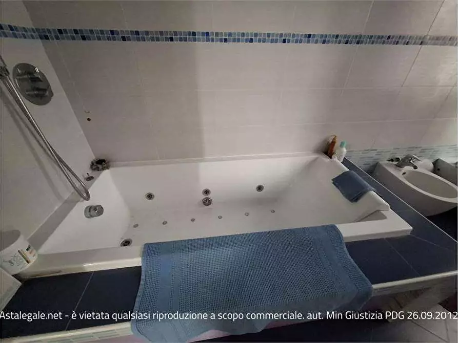 Immagine 33 di Casa indipendente in vendita  in Via ROSSINI 46 a Busto Arsizio