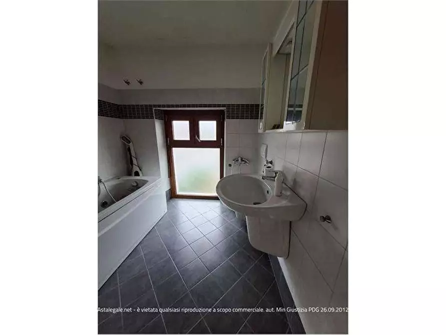 Immagine 38 di Casa indipendente in vendita  in Via ROSSINI 46 a Busto Arsizio