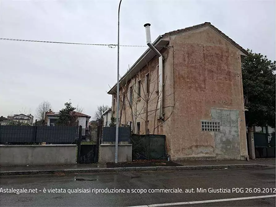 Immagine 43 di Casa indipendente in vendita  in Via ROSSINI 46 a Busto Arsizio