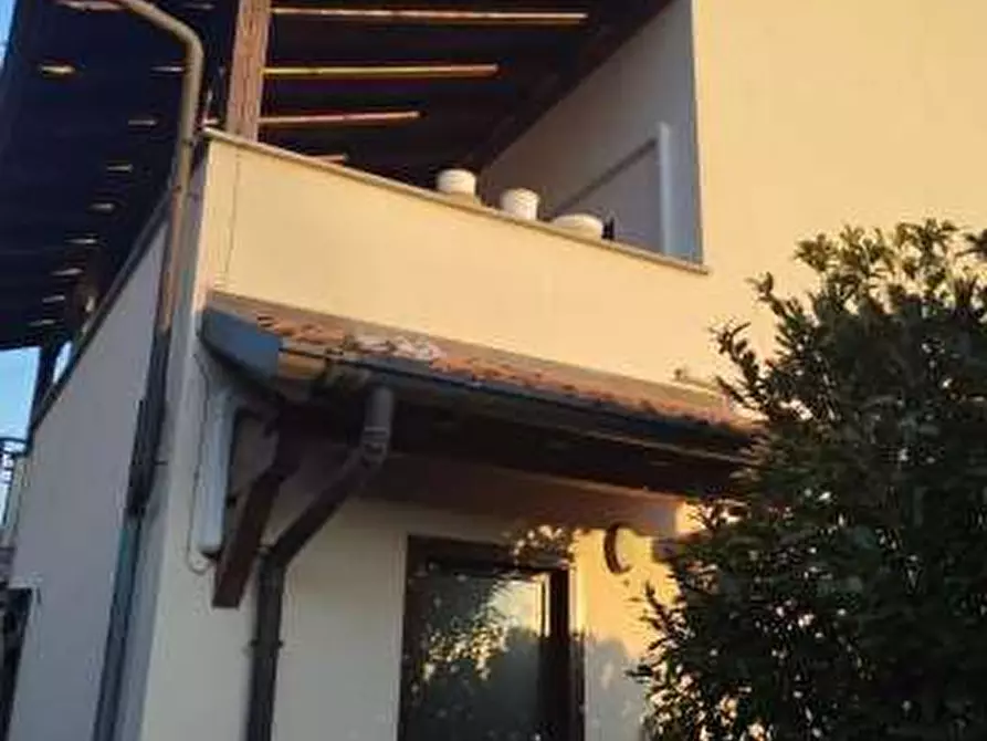 Immagine 3 di Appartamento in vendita  in Via Volta n. 23 a Cuveglio