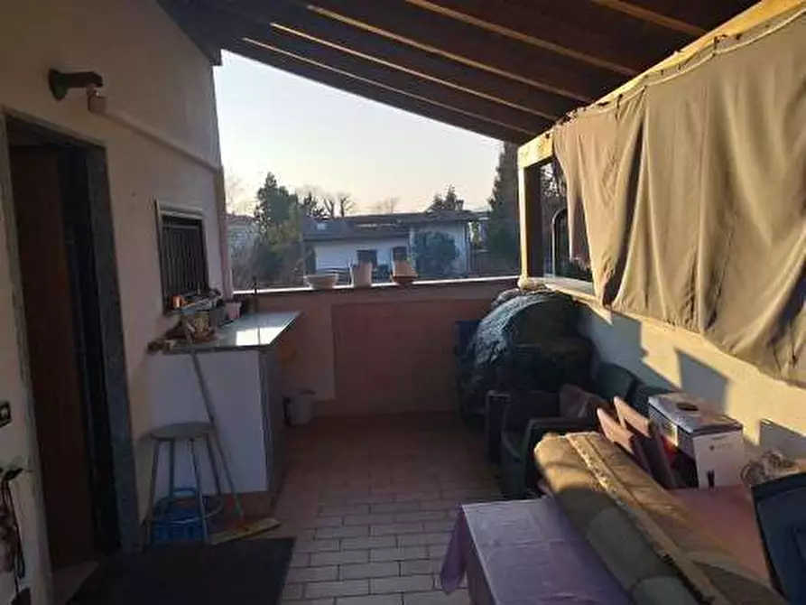 Immagine 9 di Appartamento in vendita  in Via Volta n. 23 a Cuveglio
