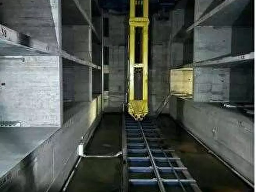 Immagine 5 di Stabile in vendita  in Via Principi d'Acaja, 45,  a Torino