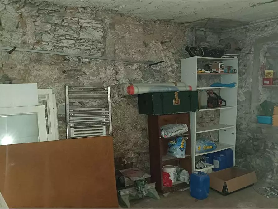 Immagine 17 di Appartamento in vendita  in via corte 14 a Laveno-Mombello