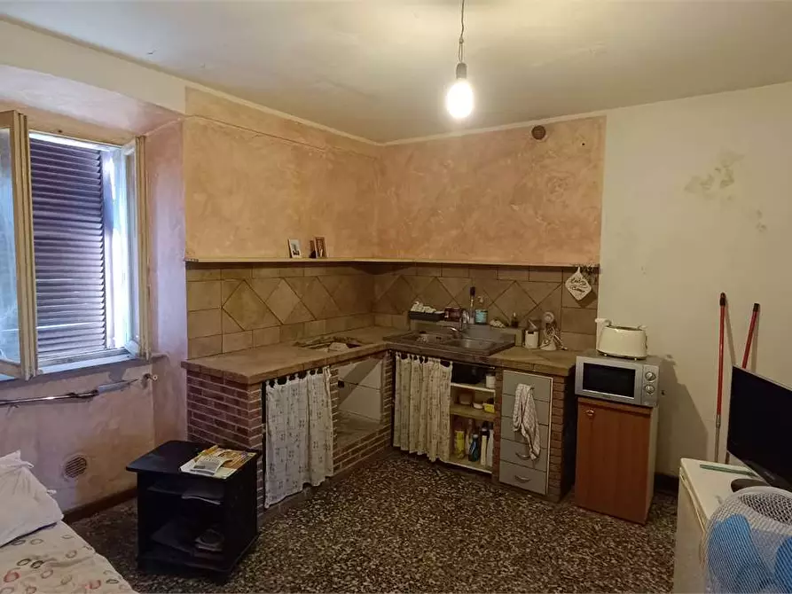 Immagine 3 di Appartamento in vendita  in via corte 14 a Laveno-Mombello