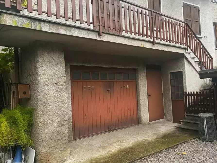 Immagine 9 di Appartamento in vendita  in Via Don Biagio Verri 20 a Barni