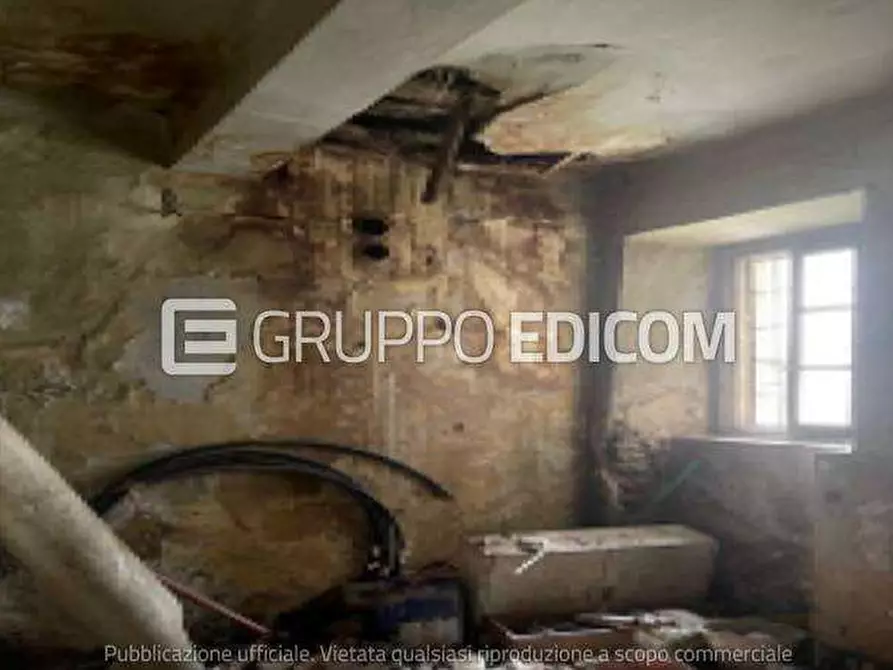 Immagine 5 di Appartamento in vendita  in Via della Chiesa 13 a Cuvio